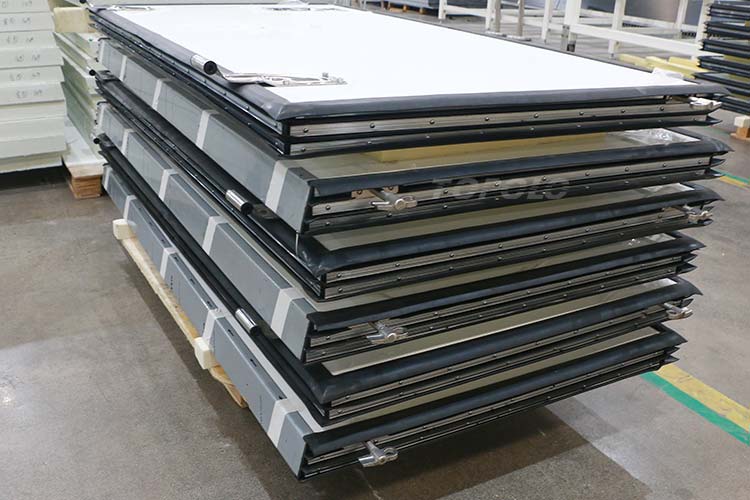 Refrigerated Truck Doors